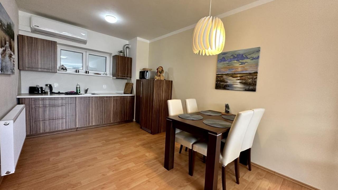 Ubytovani Trebon - Apartmany Rozmberk, Svet A Bastyr Exteriör bild