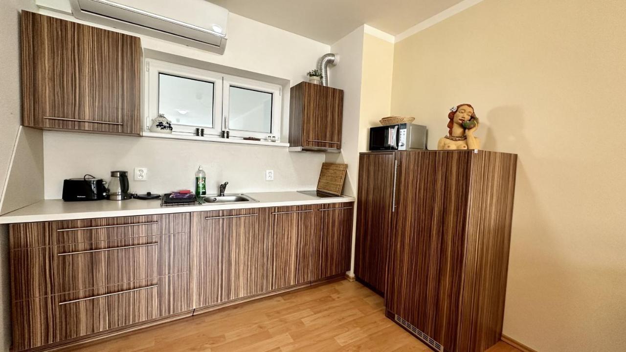 Ubytovani Trebon - Apartmany Rozmberk, Svet A Bastyr Exteriör bild